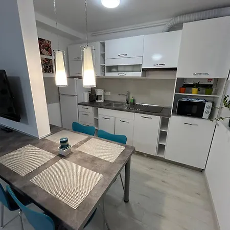 아파트 Joy Sever Bocu 7 *